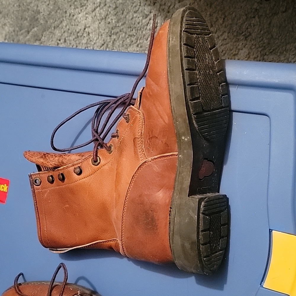 Ladies Justin Work Boot Size 7.5 - image 6